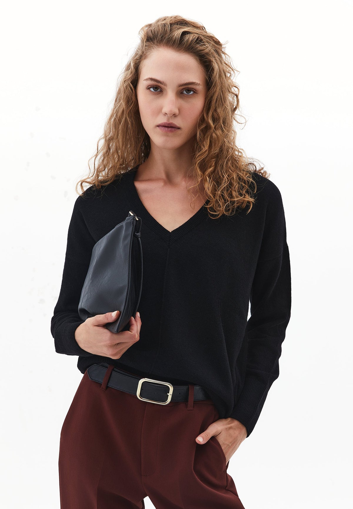 Long V-Neck Knit Sweater With Cashmere Blend - BLACK