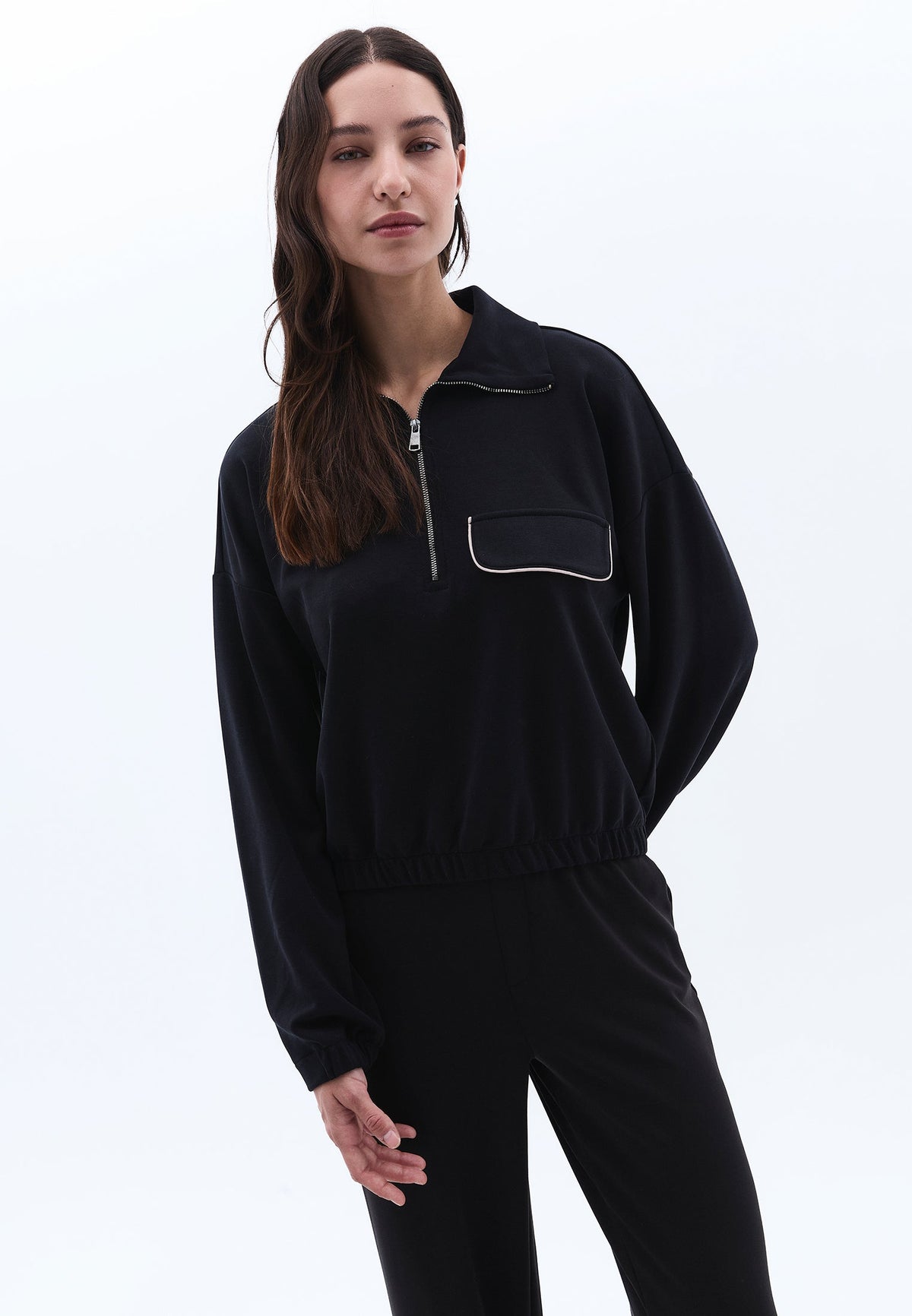 Sweatshirt With Pocket Detail And High Collar - BLACK