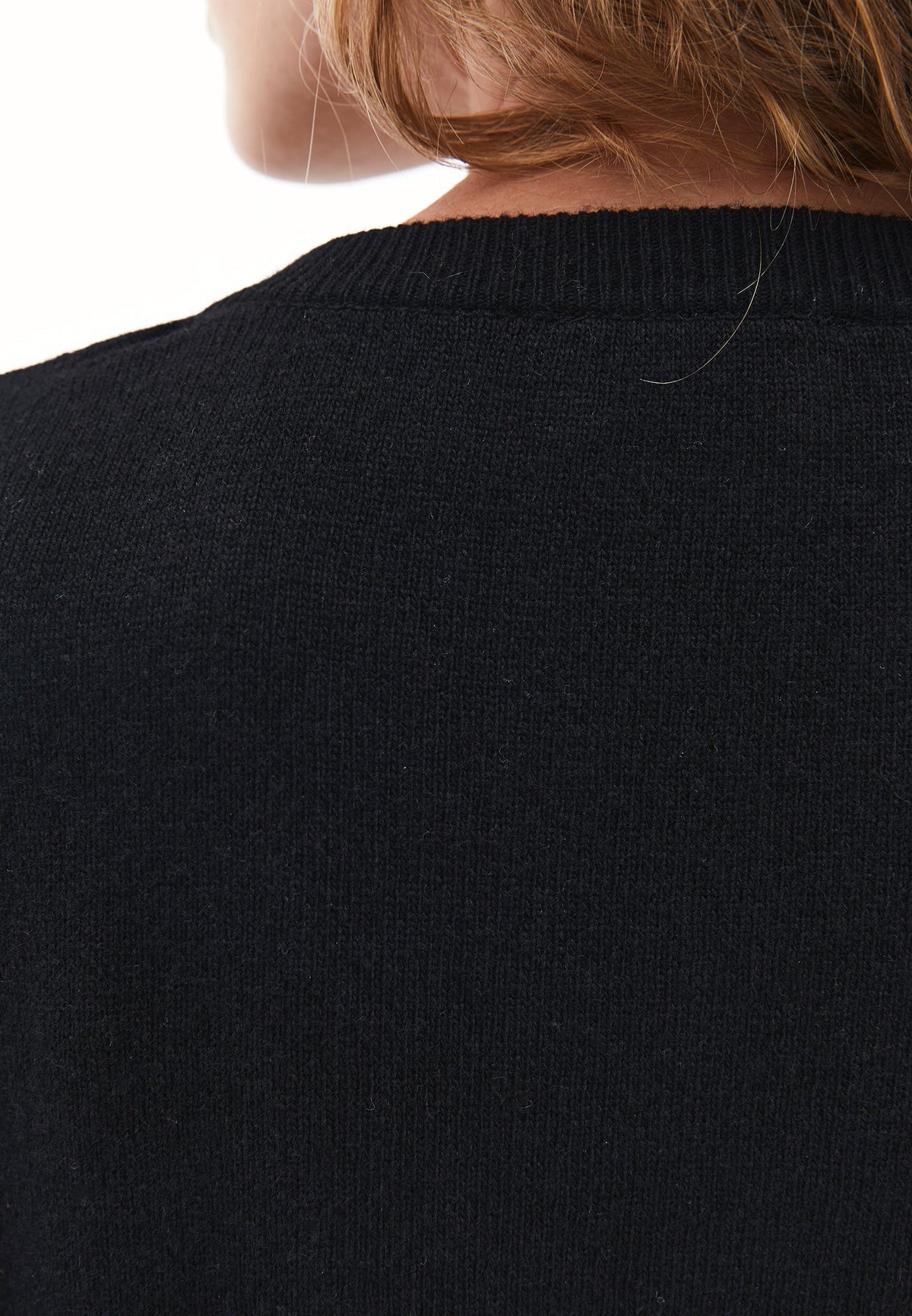 Long V-Neck Knit Sweater With Cashmere Blend - BLACK