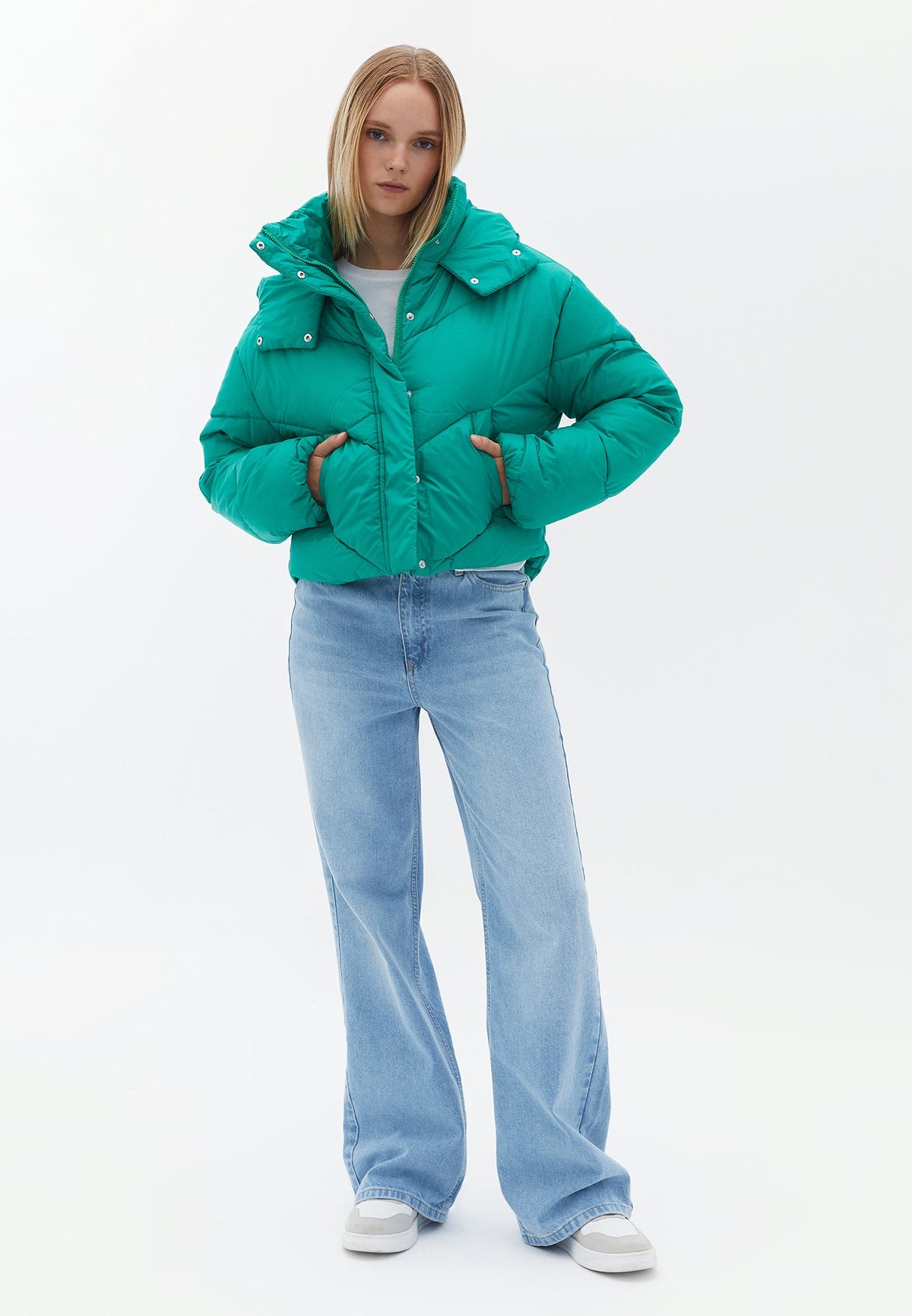 Loose Jacket With High Collar And Pocket Details - BRIGHT GREEN