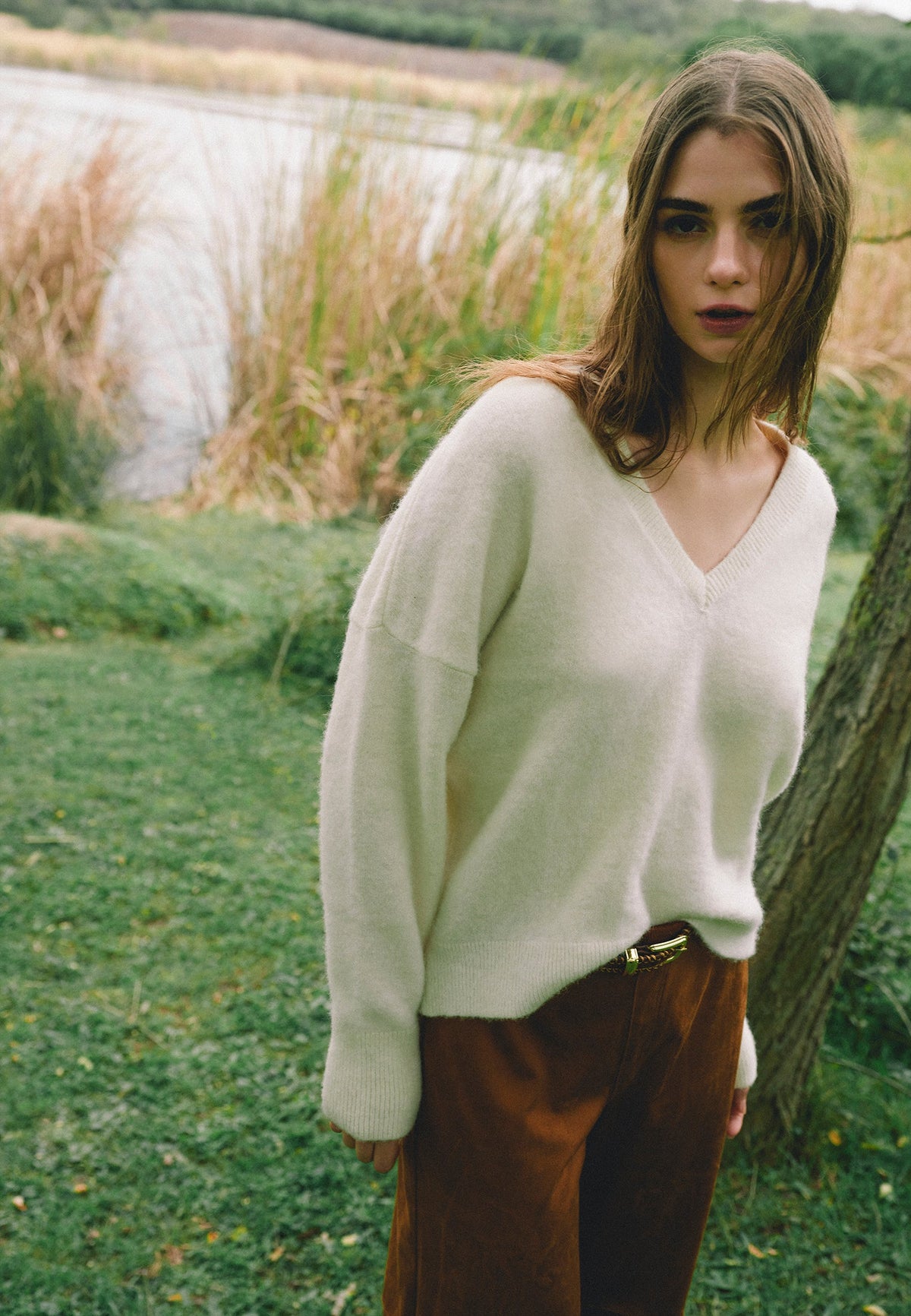V Neck Long Sleeve Sweater - ICE MILK