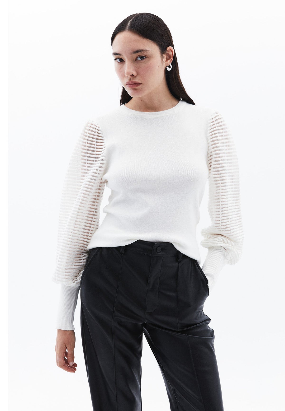 Crew Neck Long Sleeve Standard Knit Sweater - ICE MILK