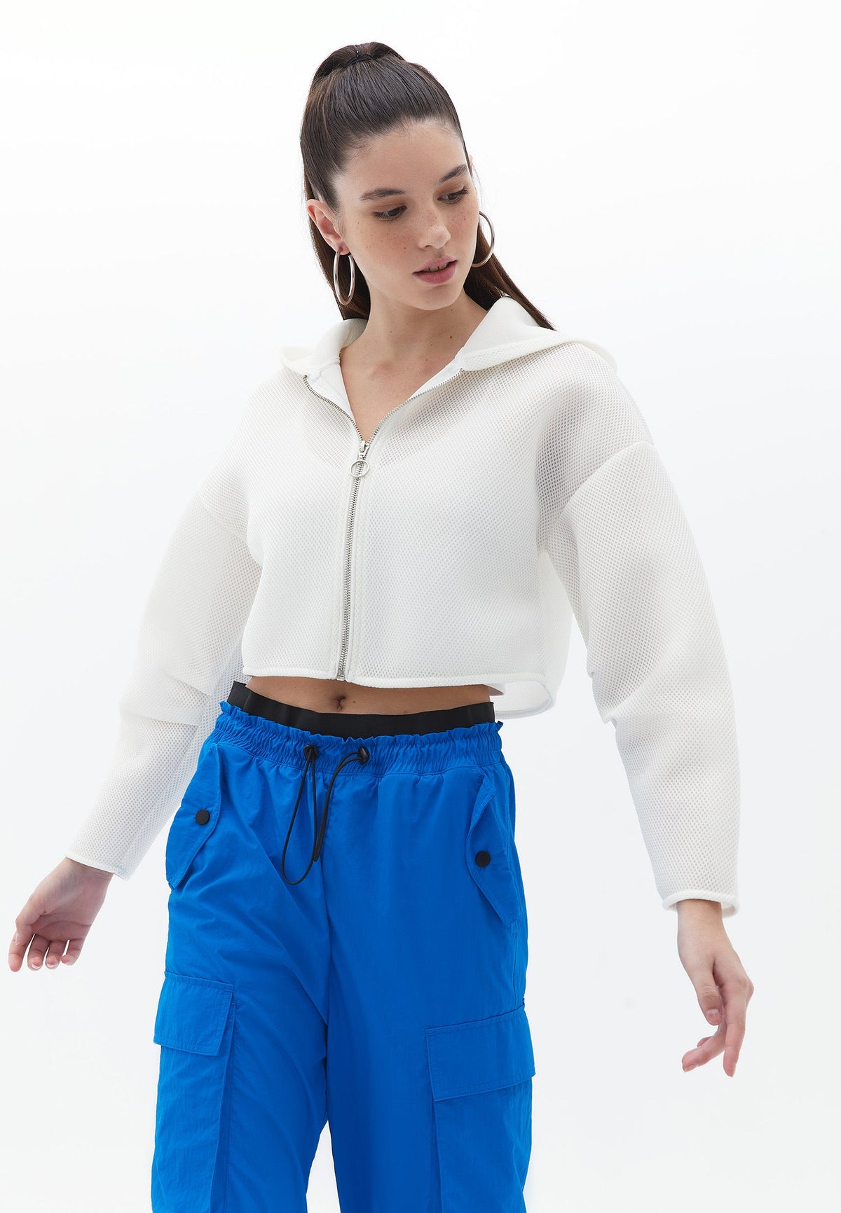 Crop Zip-Up Long Sleeve Cardigan - ICE MILK