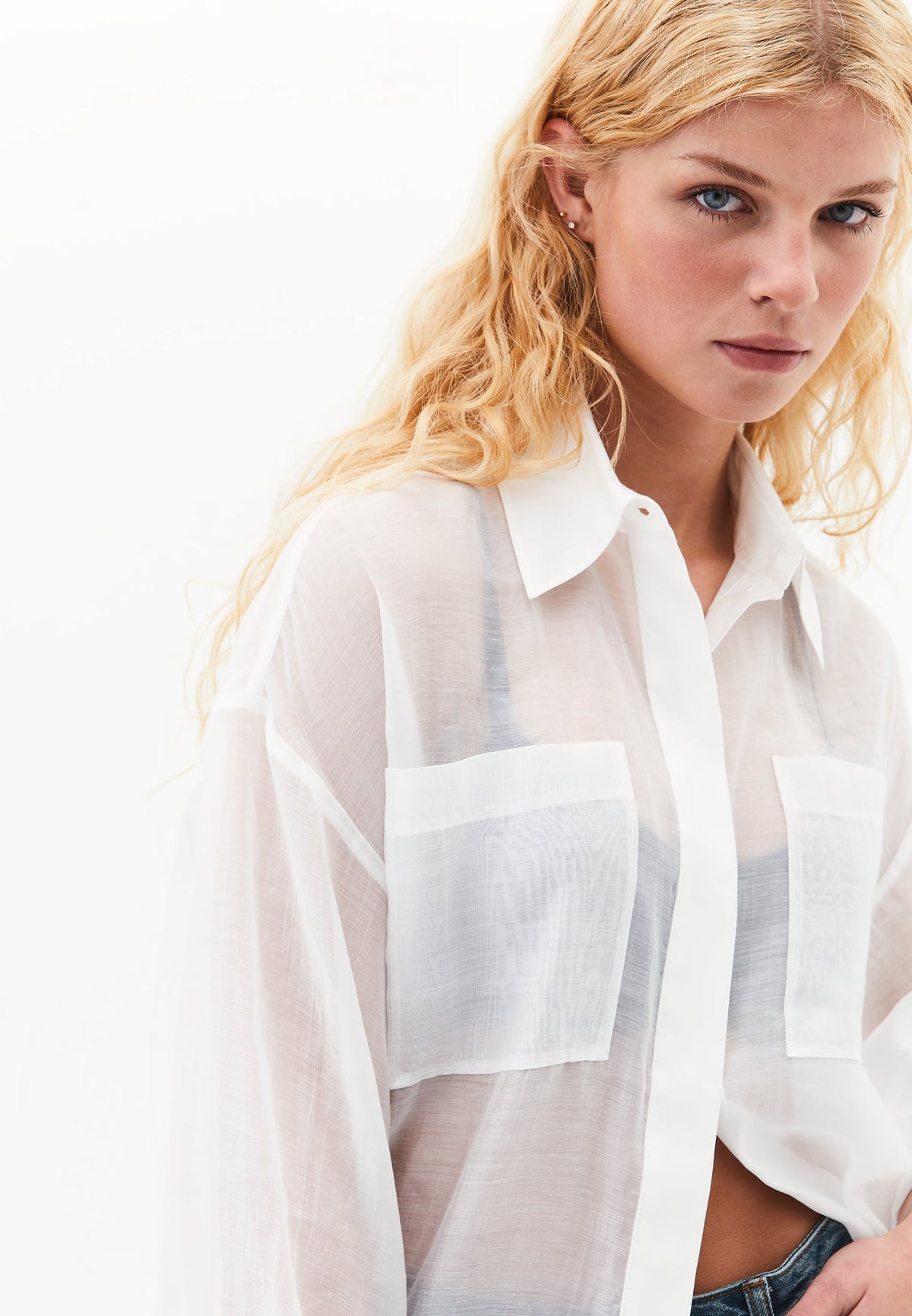 Loose Shirt With Balloon Sleeves And Pocket Detail - ICE MILK