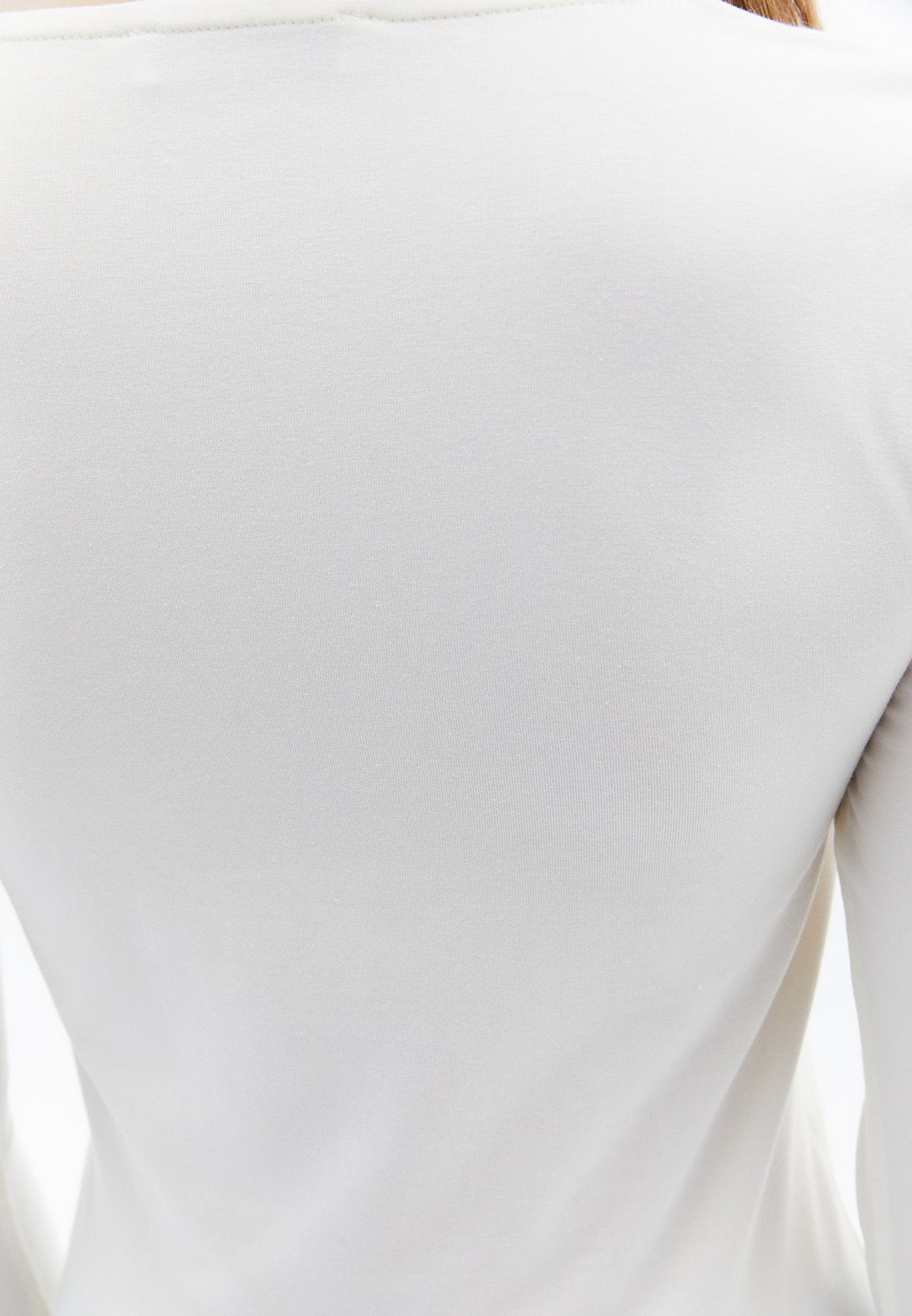 Long Sleeve V Neck Bodycon T-Shirt - ICE MILK