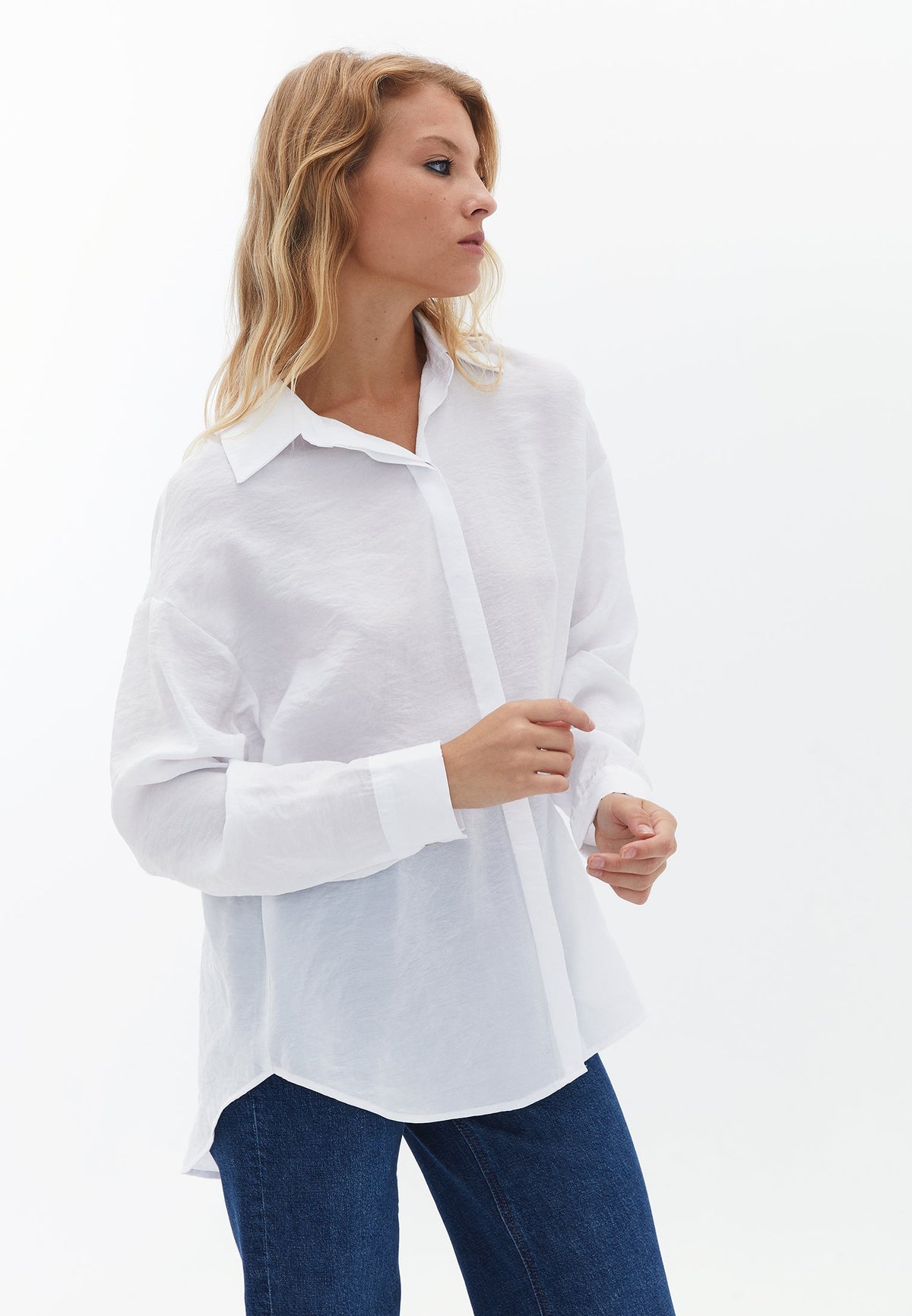 Buttoned Oversize Shirt - WHITE