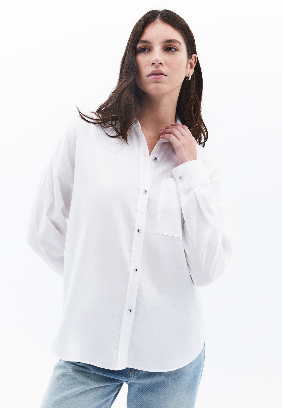 Long Sleeve Shirt Collar Shirt With Button Details - WHITE