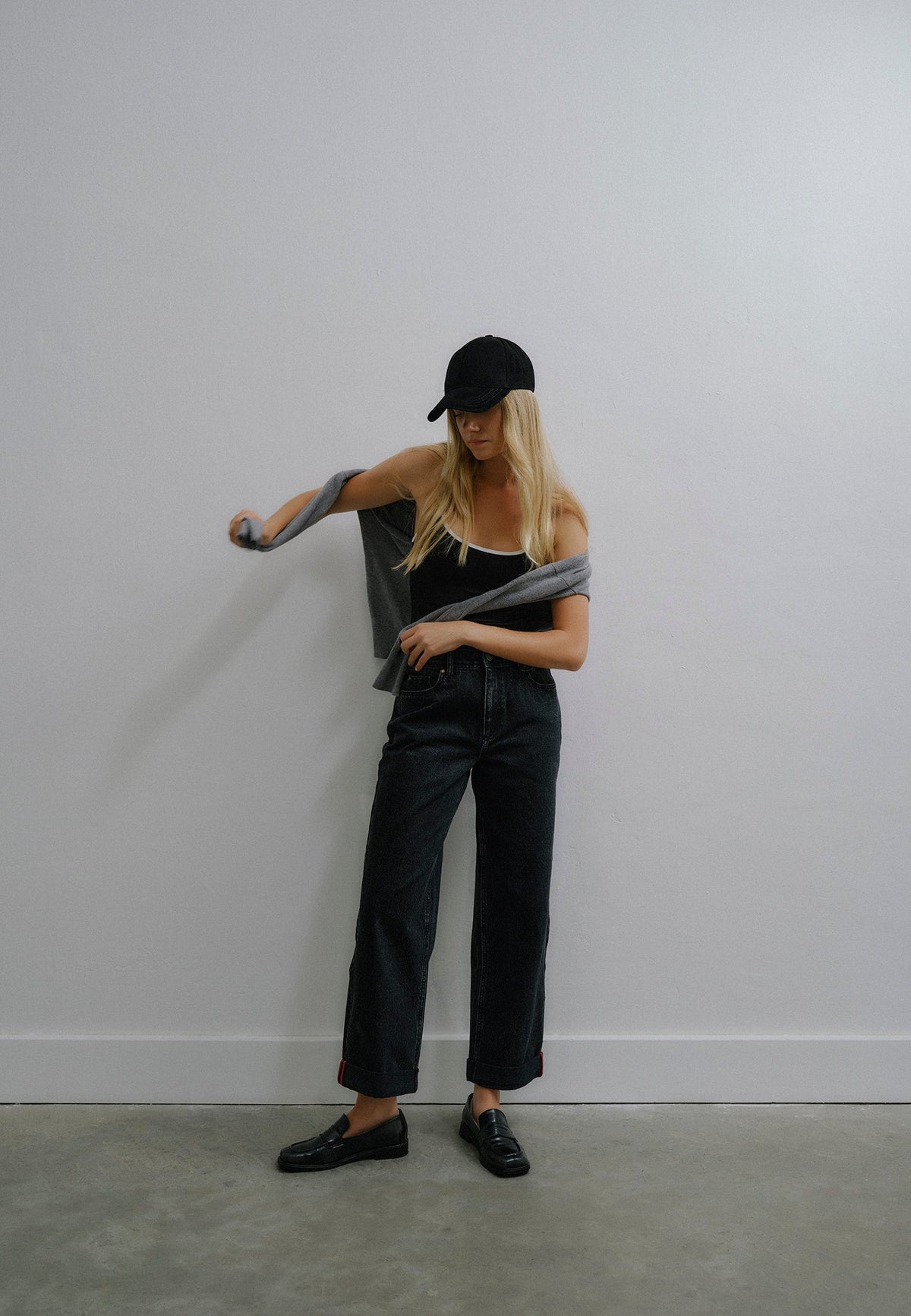 Boyfriend Low Waist Straight Leg Jeans - BLACK DENIM