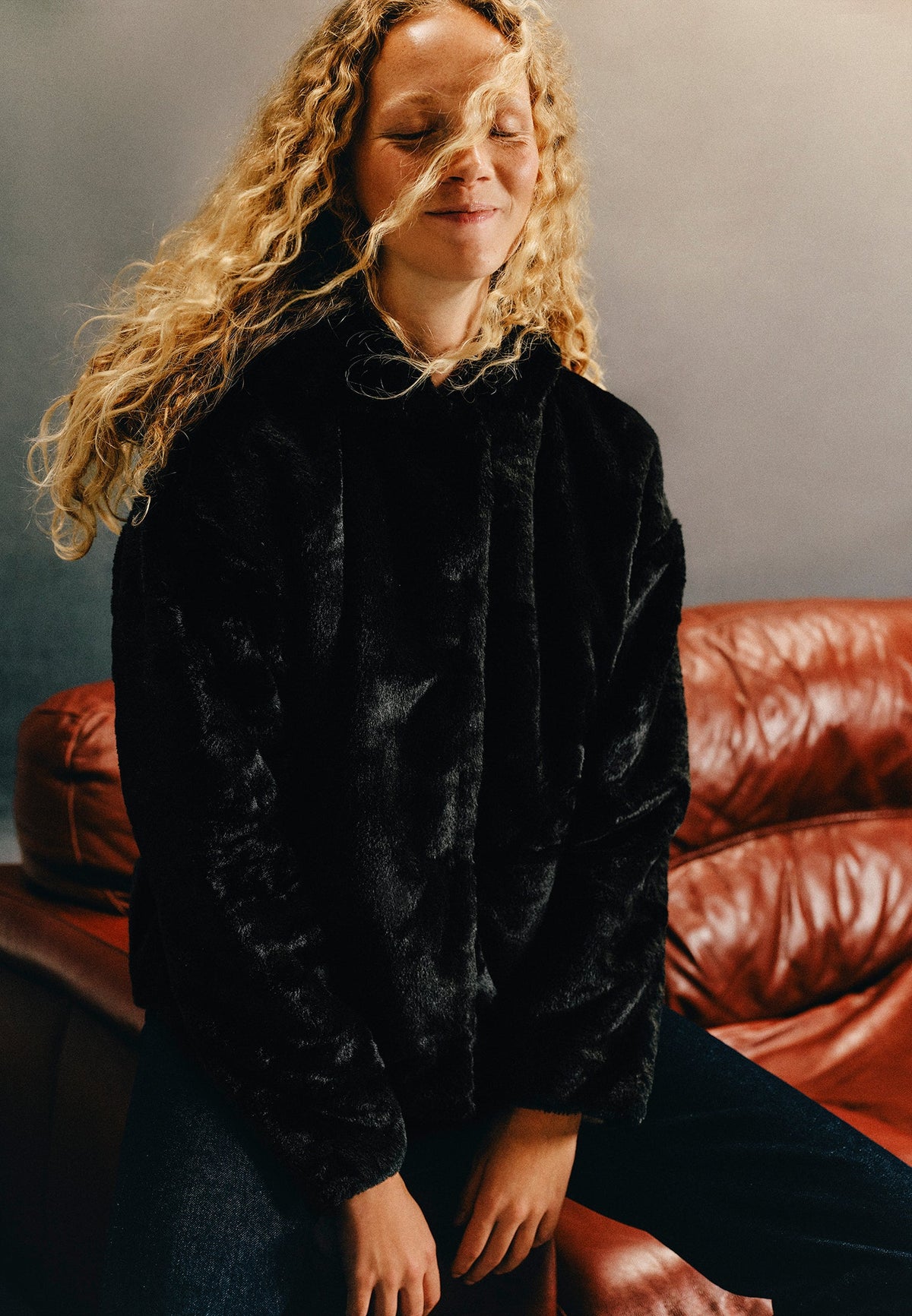 Hooded Fur Jacket - BLACK