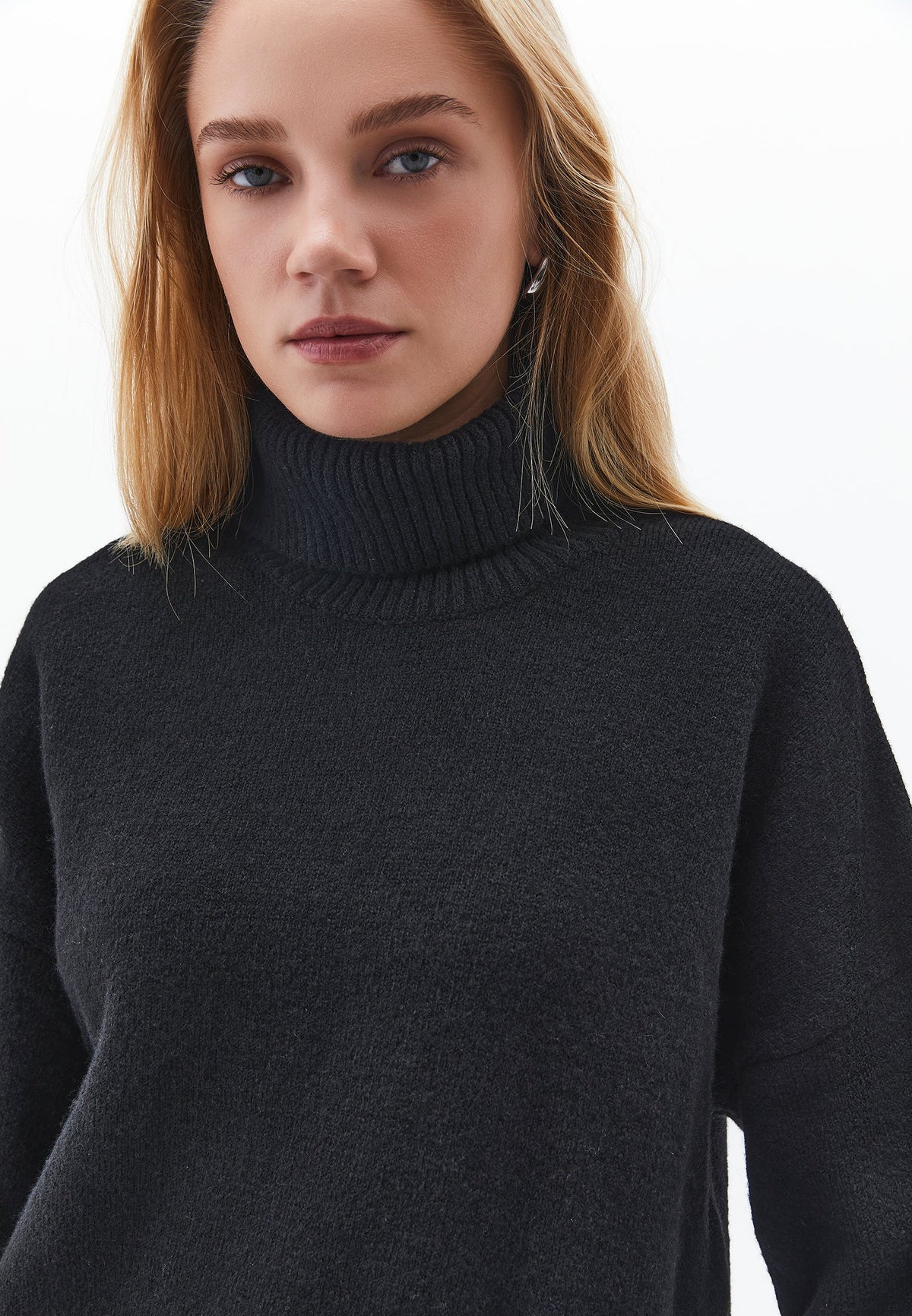 Soft Touch Turtleneck Roll Neck - BLACK