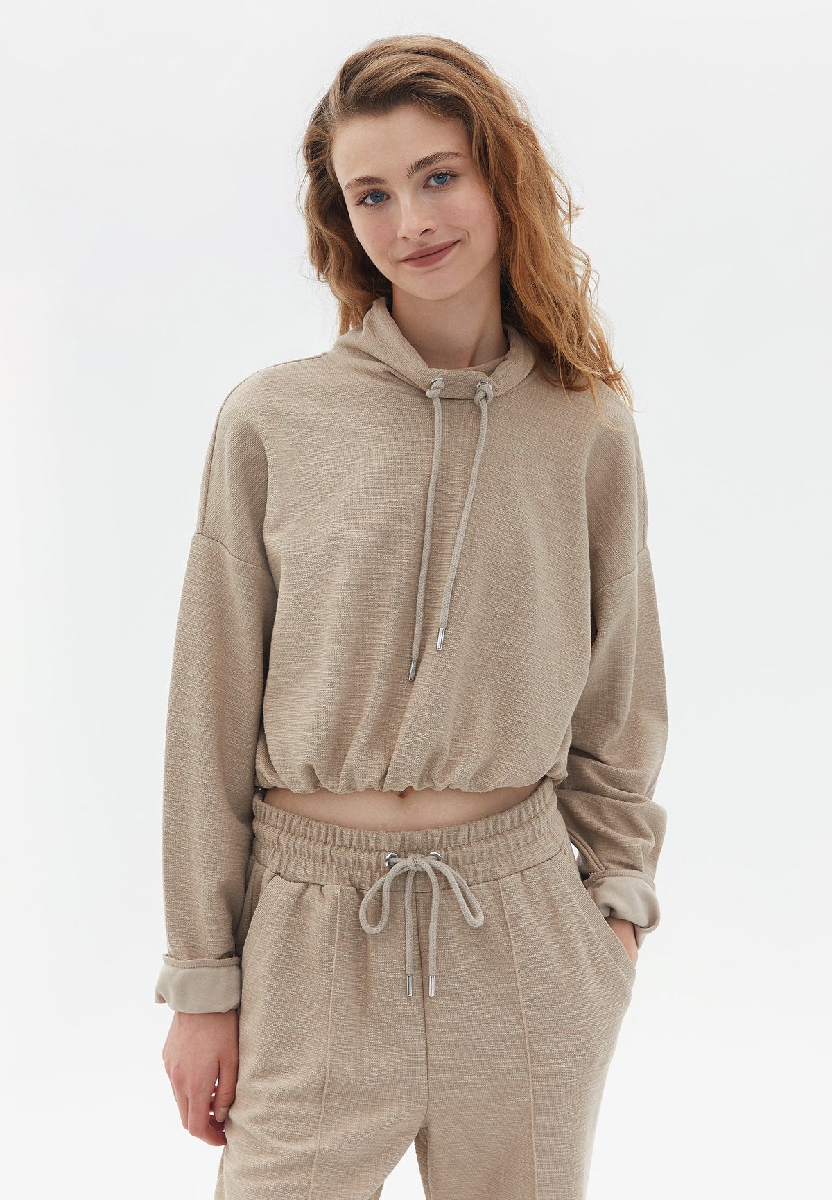 Crew Neck Crop Sweatshirt - COBBLESTONE
