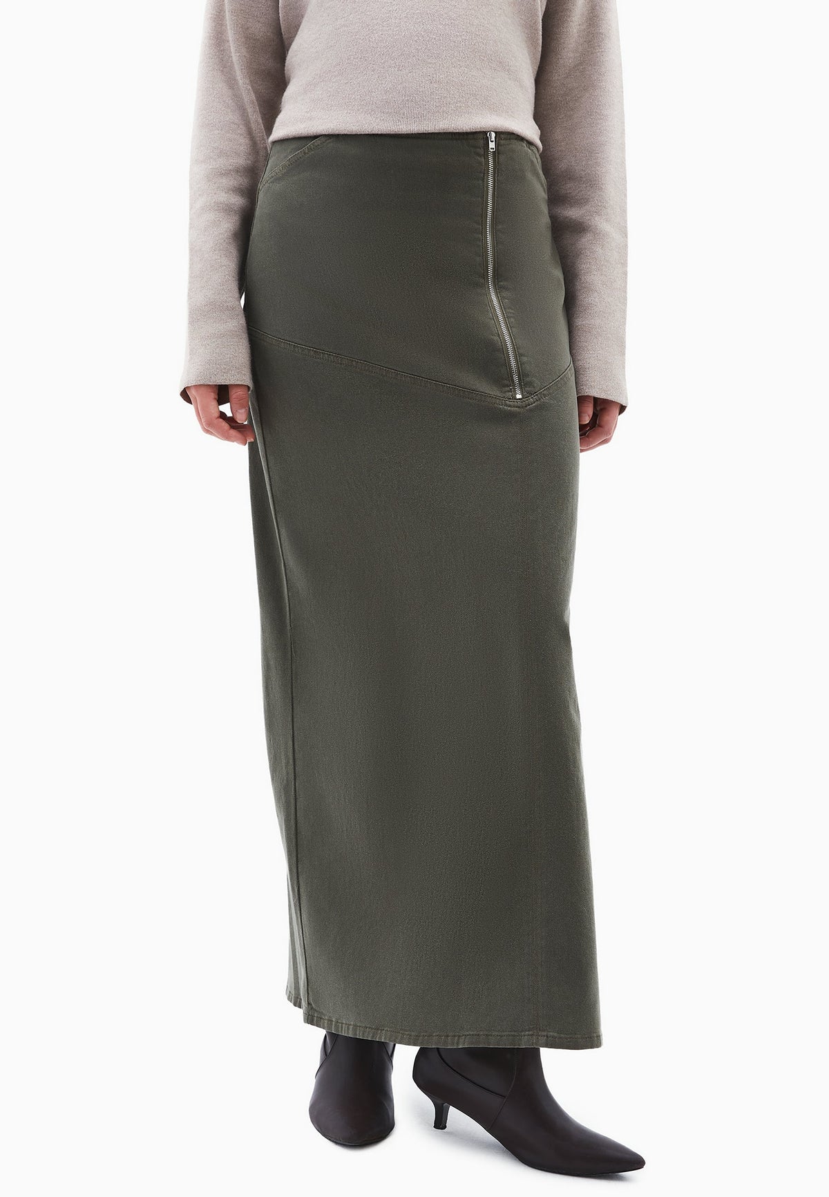 Long Skirt With Zipper Detail - DEEP DEPTHS