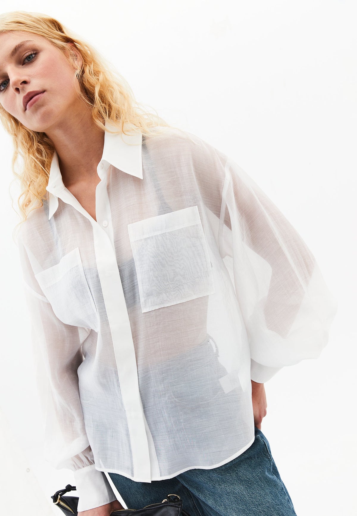 Loose Shirt With Balloon Sleeves And Pocket Detail - ICE MILK