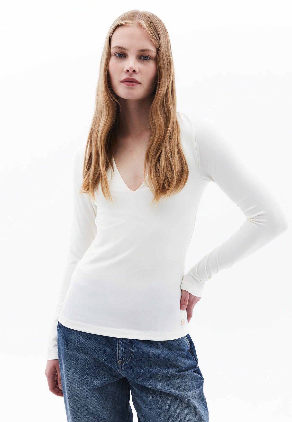 Long Sleeve V Neck Bodycon T-Shirt - ICE MILK