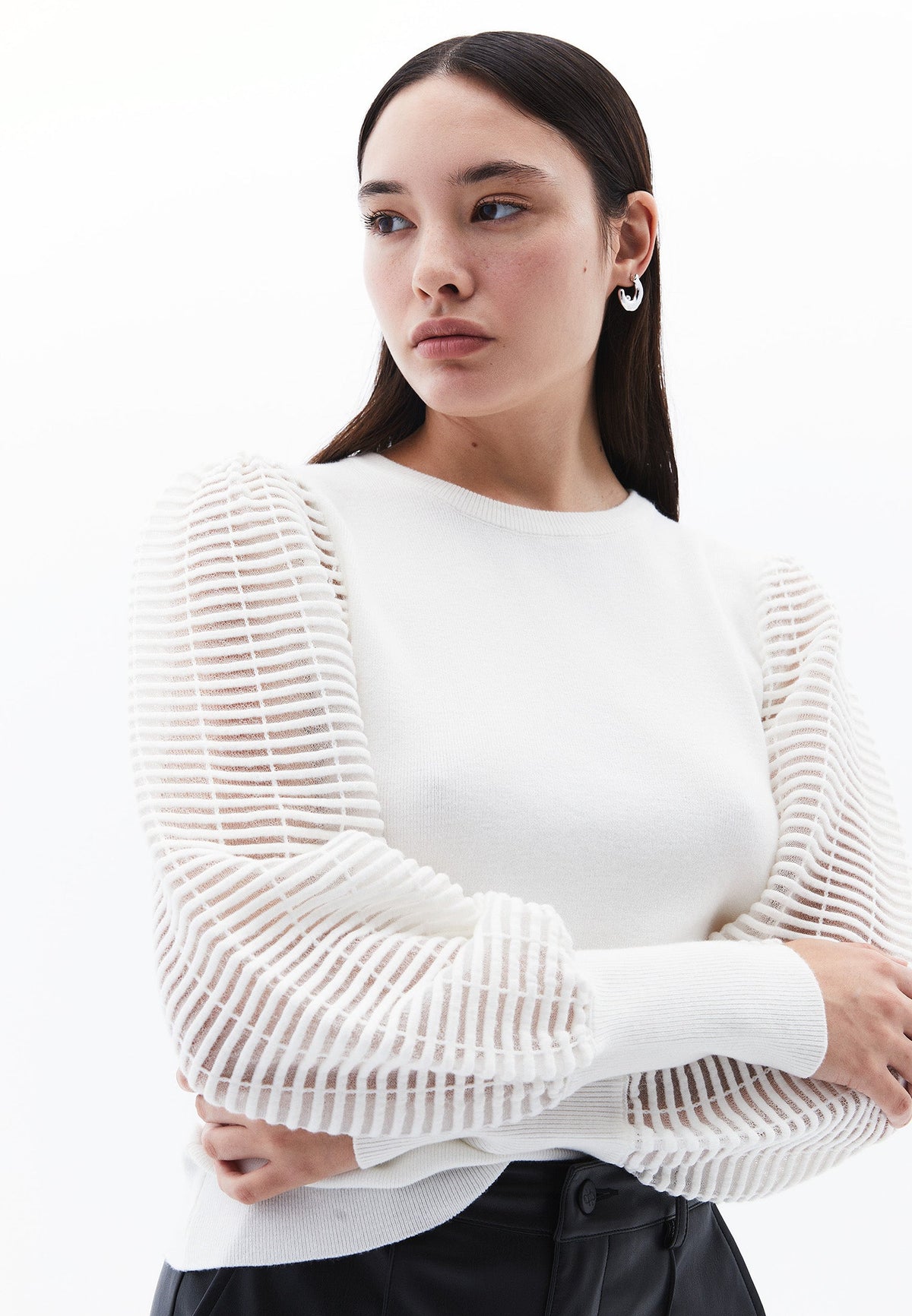 Crew Neck Long Sleeve Standard Knit Sweater - ICE MILK