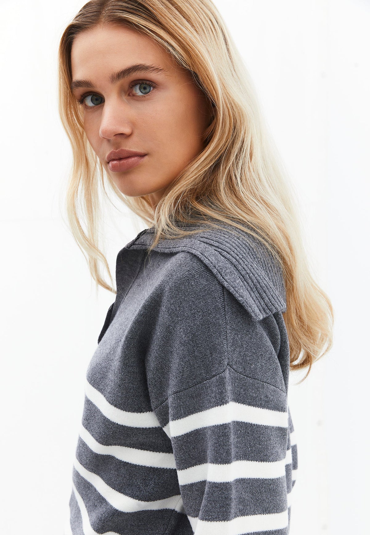 Striped Polo Collar Knit Sweater - BRUSHED NICKEL/ICE MILK