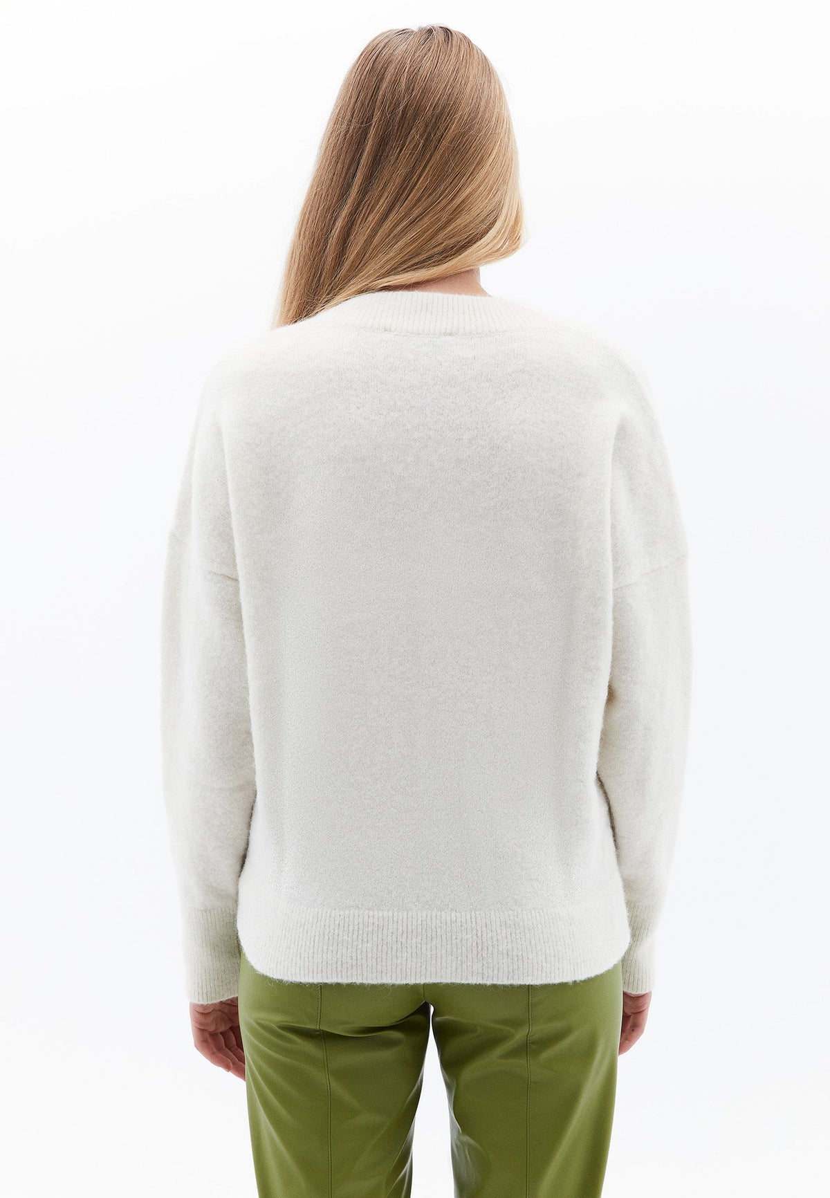 V Neck Long Sleeve Sweater - ICE MILK