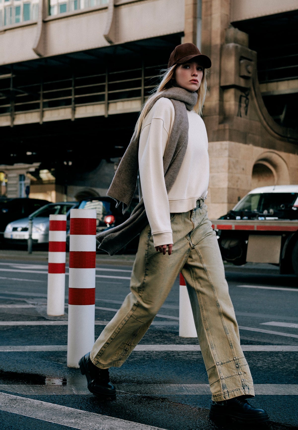 Baggy Pants With Cut-Out Details - MID SAND DENIM