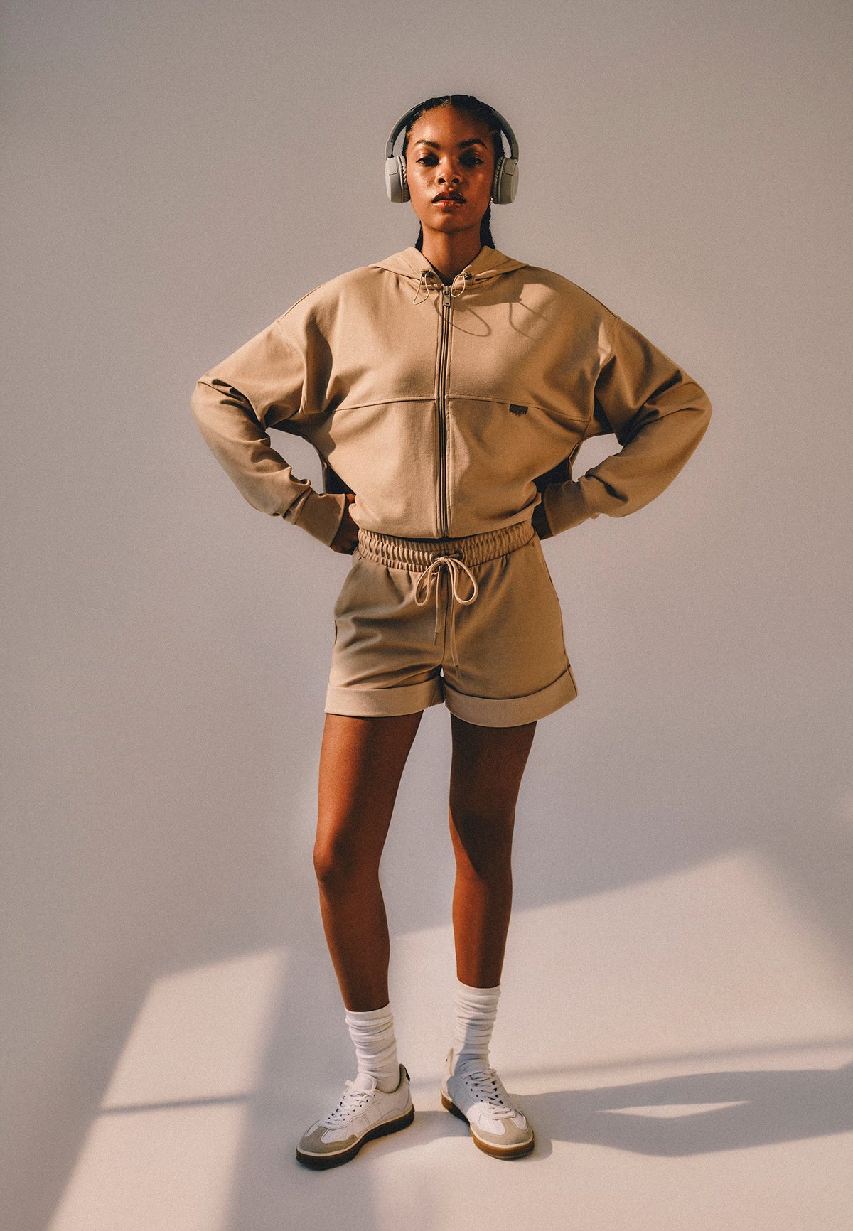 Hooded Long Sleeve Sweatshirt - SIMPLY TAUPE