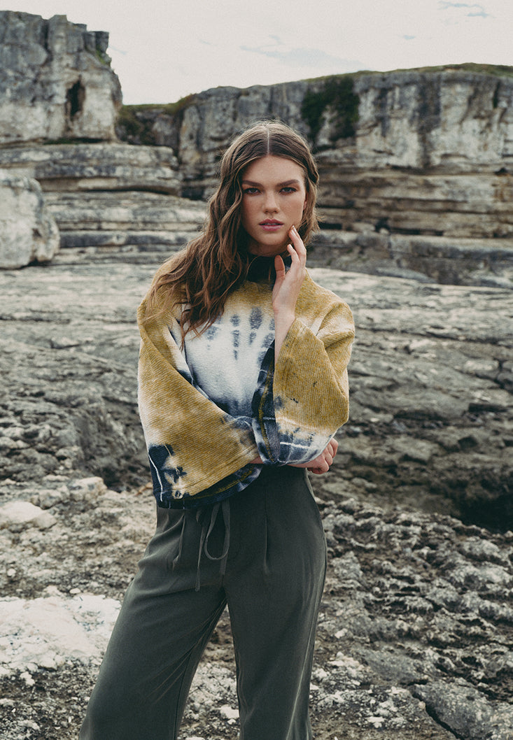 Oversize Cropped Tie-Dye Blouse - TIE DYE