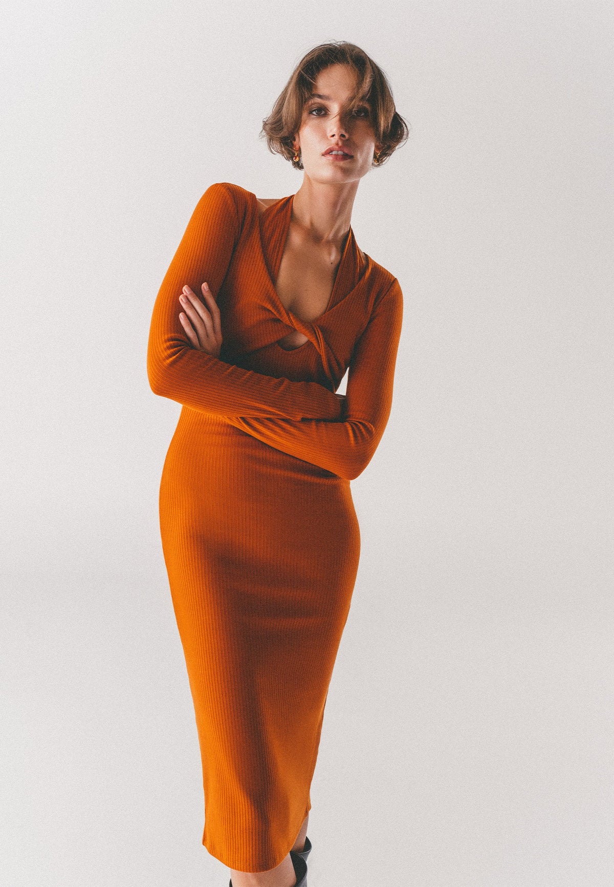 V Neck With Twisted Waist Long Sleeve Dress - UMBER